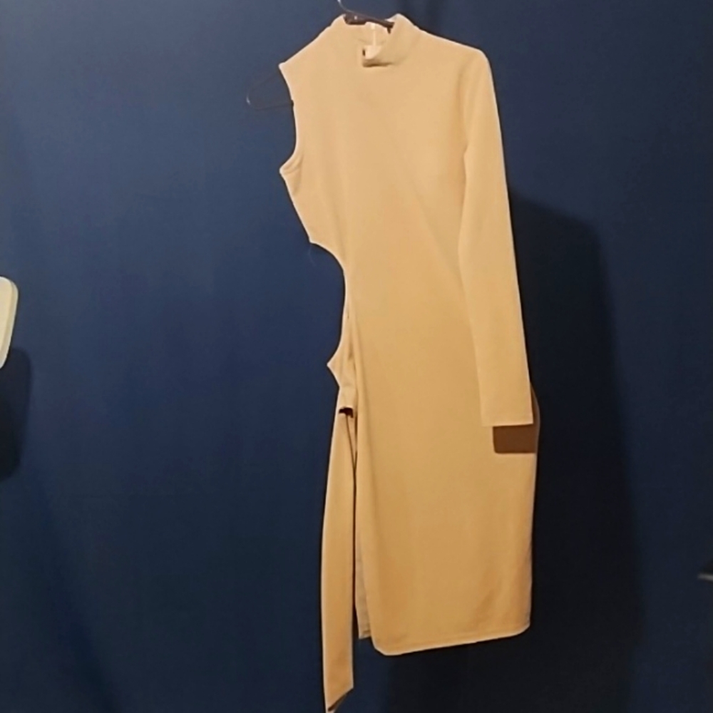 Sexy, one sleeved, dinner dress